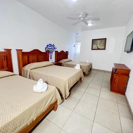 Hotel Quinta De La Rosa Cuautla  Екстериор снимка