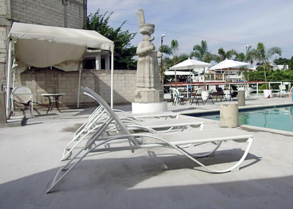 Hotel Quinta De La Rosa Cuautla  Екстериор снимка