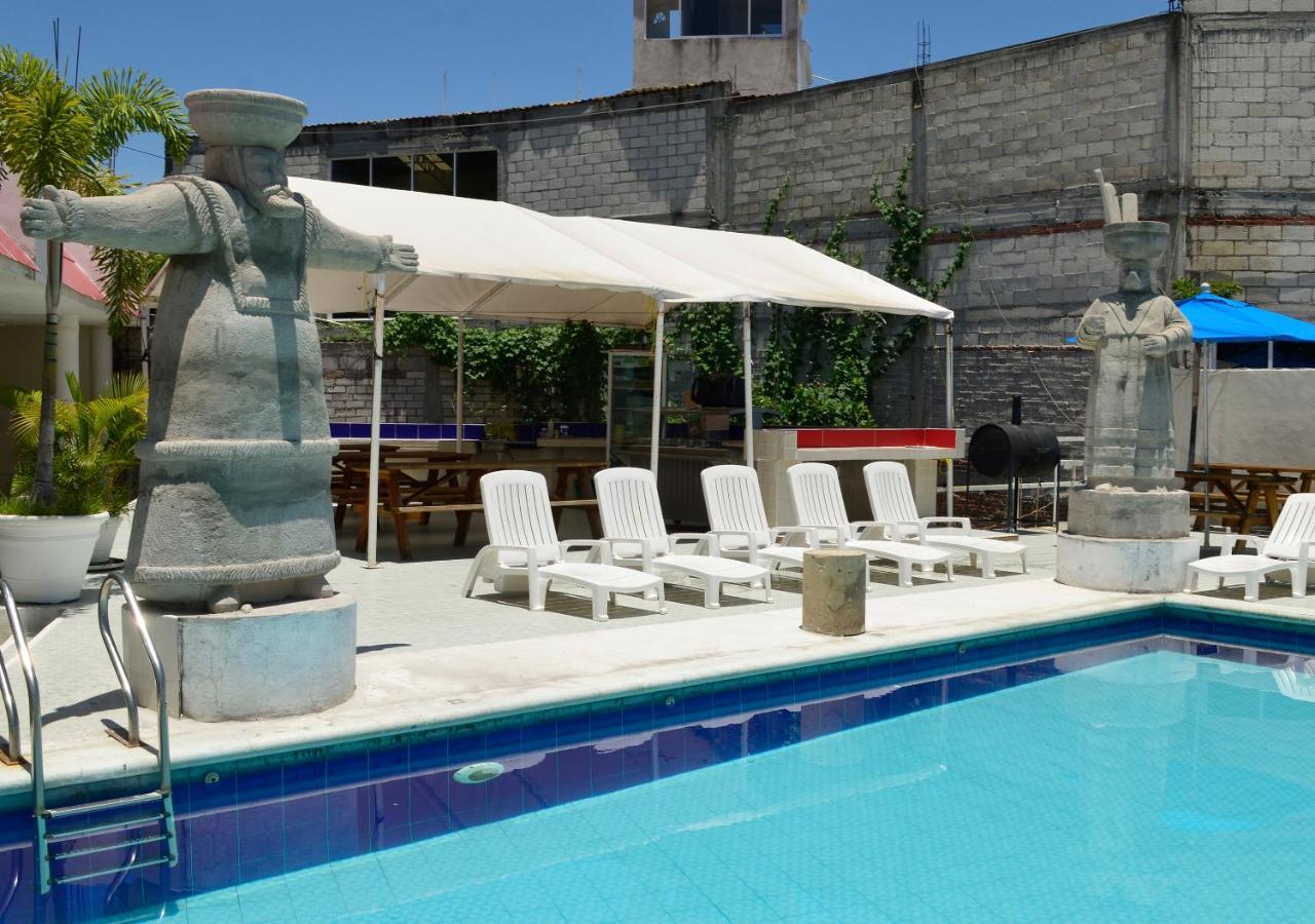 Hotel Quinta De La Rosa Cuautla  Екстериор снимка