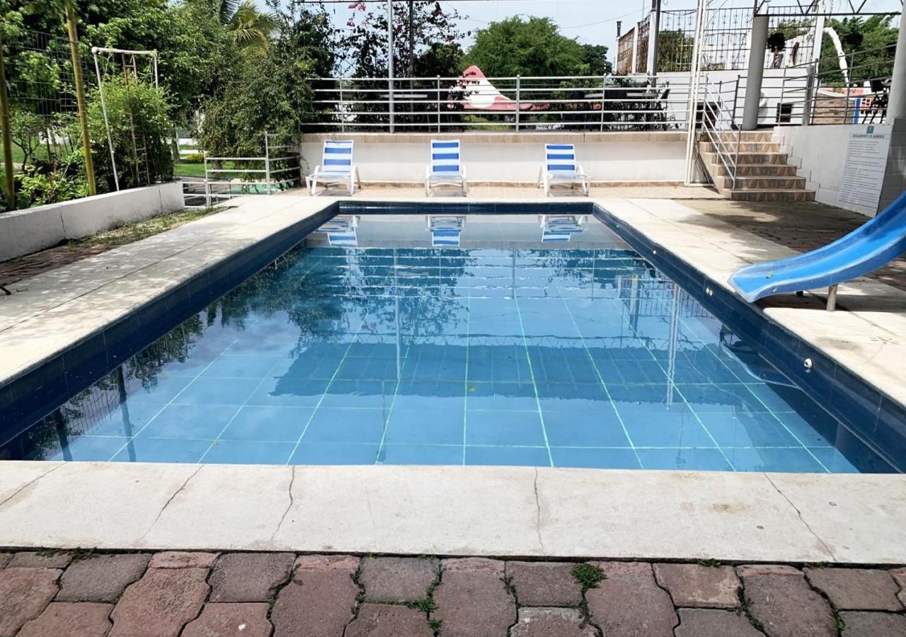 Hotel Quinta De La Rosa Cuautla  Екстериор снимка