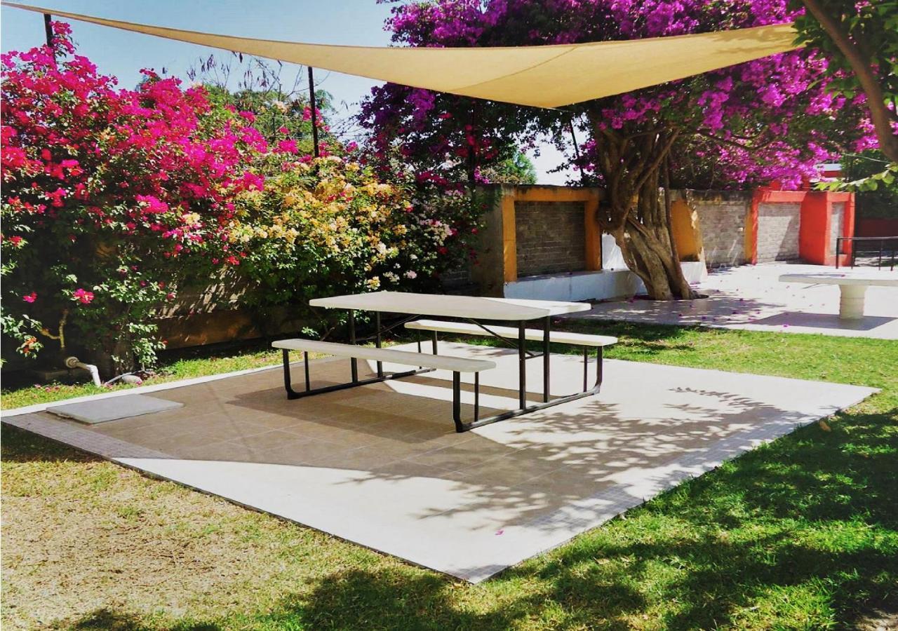 Hotel Quinta De La Rosa Cuautla  Екстериор снимка
