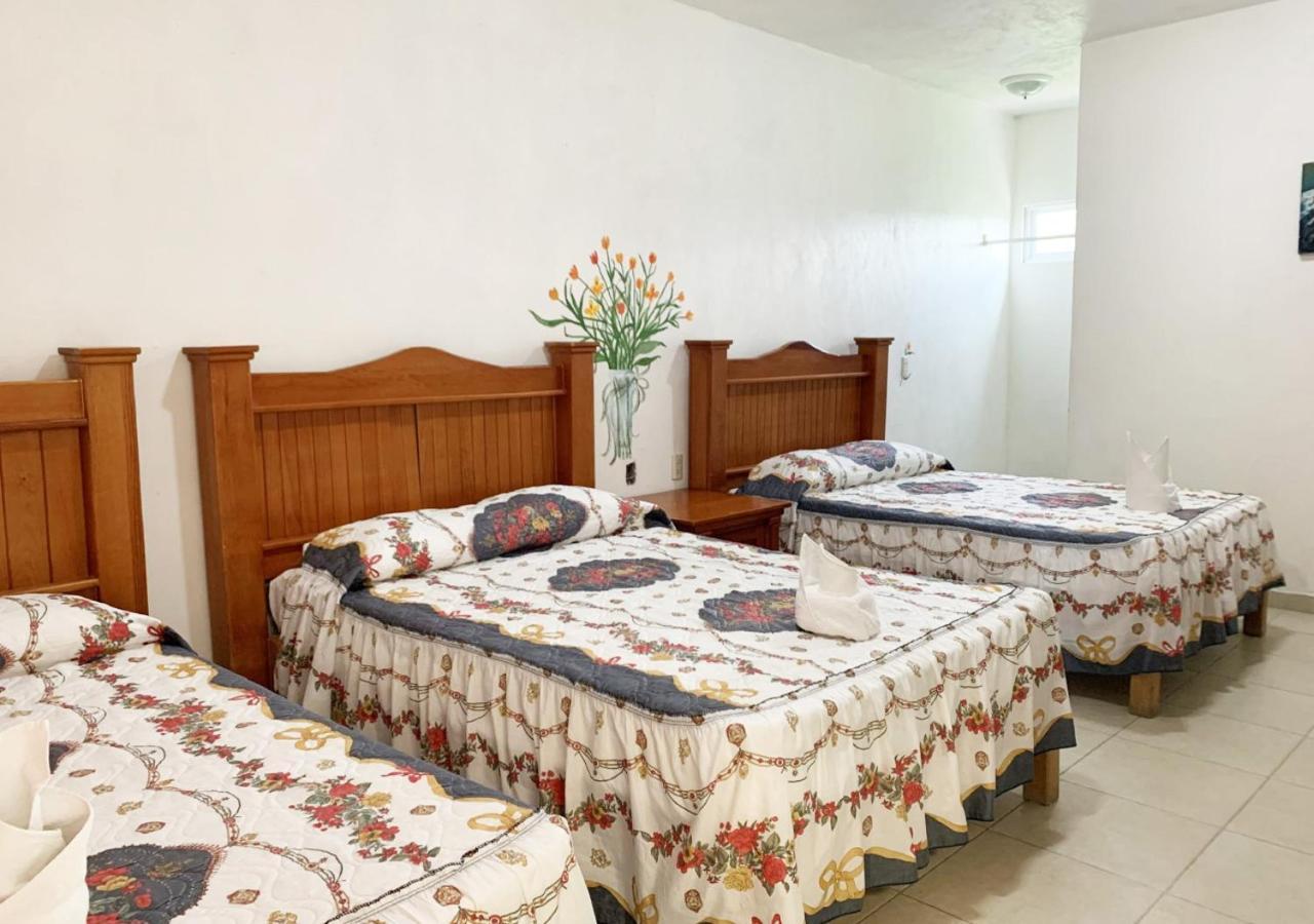Hotel Quinta De La Rosa Cuautla  Екстериор снимка