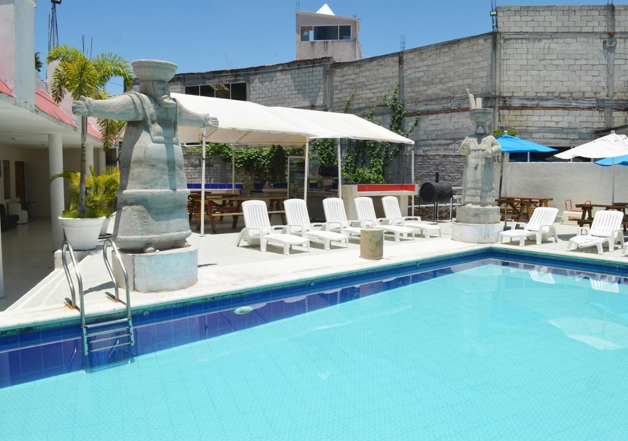 Hotel Quinta De La Rosa Cuautla  Екстериор снимка