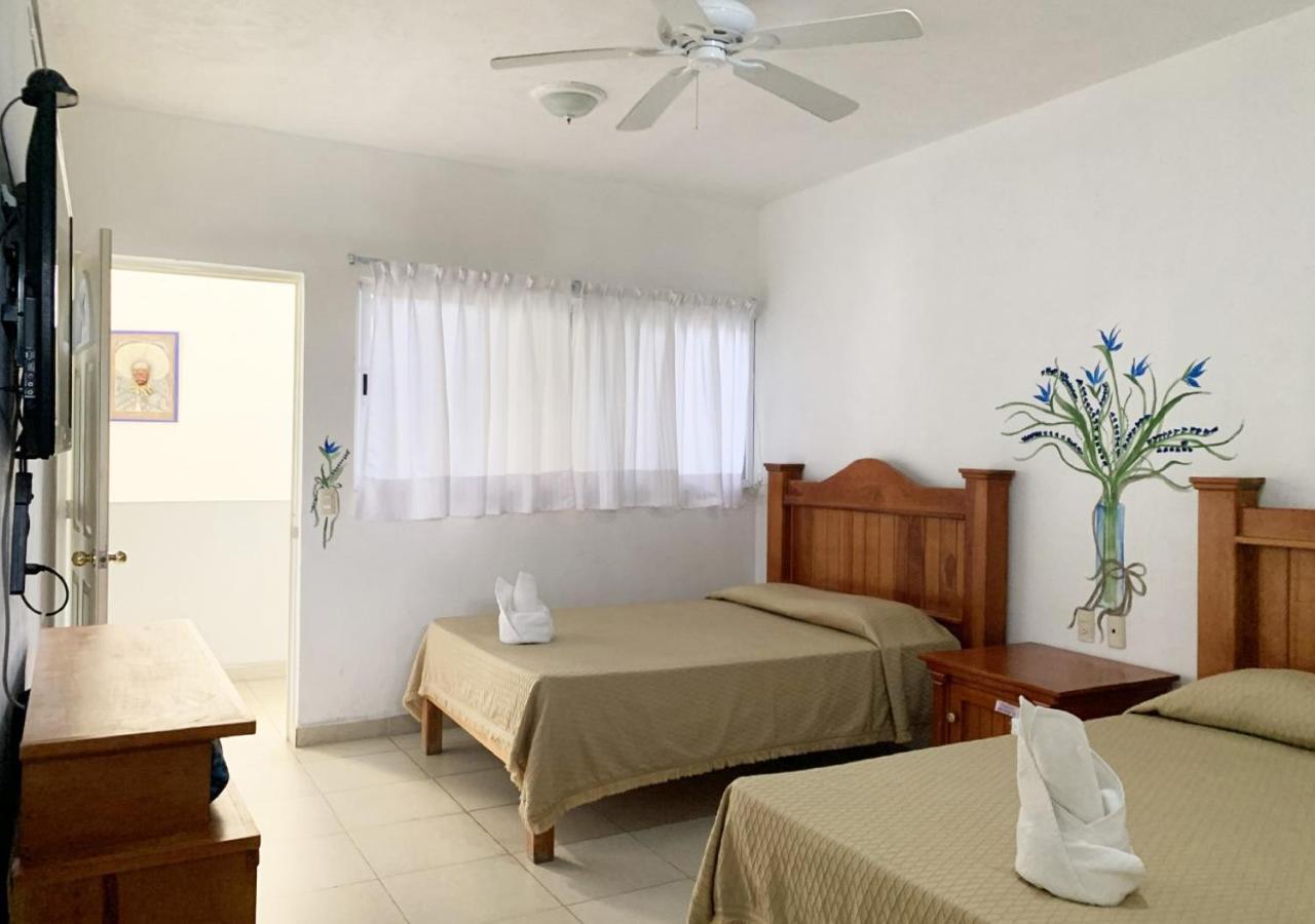 Hotel Quinta De La Rosa Cuautla  Екстериор снимка