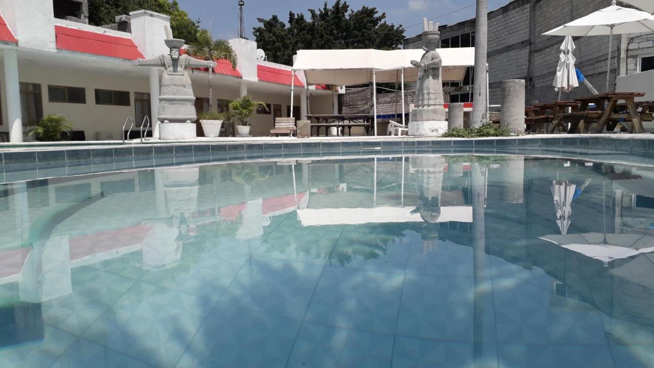 Hotel Quinta De La Rosa Cuautla  Екстериор снимка