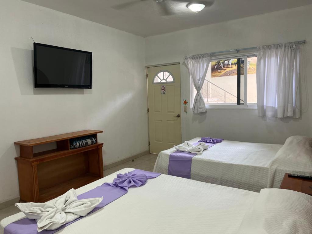 Hotel Quinta De La Rosa Cuautla  Екстериор снимка