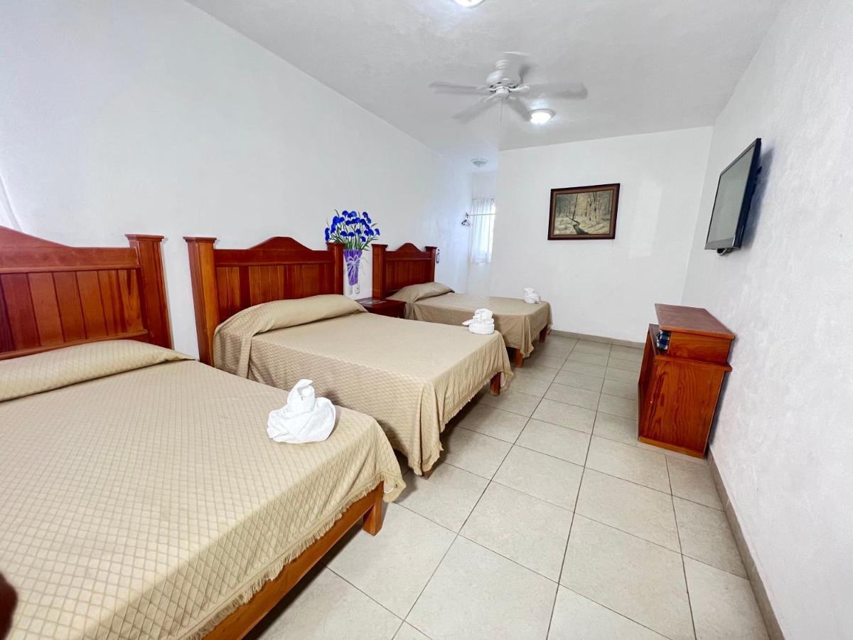 Hotel Quinta De La Rosa Cuautla  Екстериор снимка