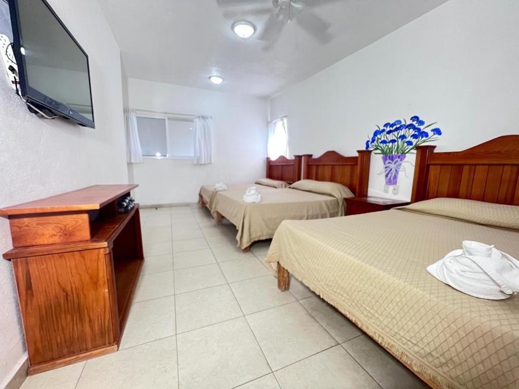 Hotel Quinta De La Rosa Cuautla  Екстериор снимка