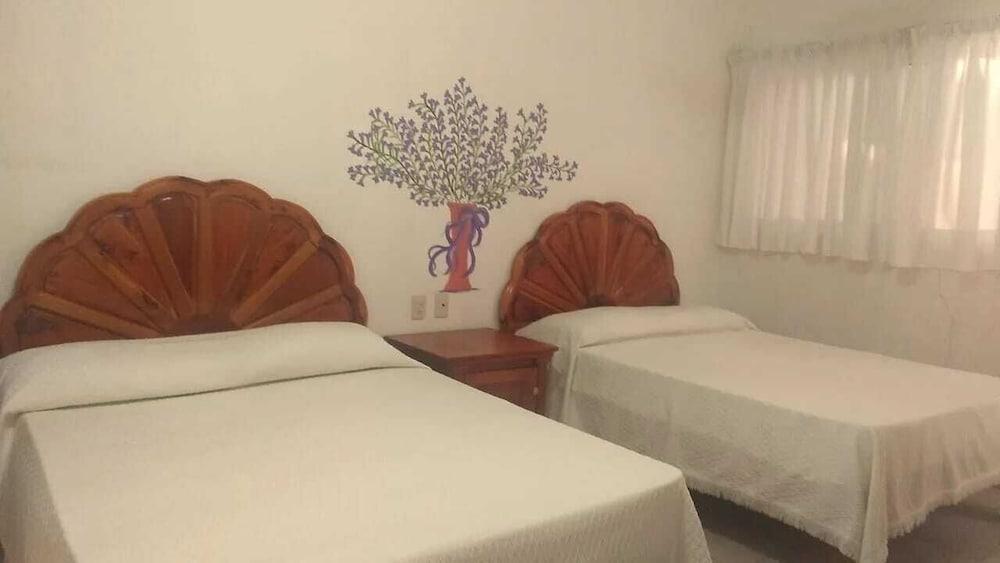 Hotel Quinta De La Rosa Cuautla  Екстериор снимка