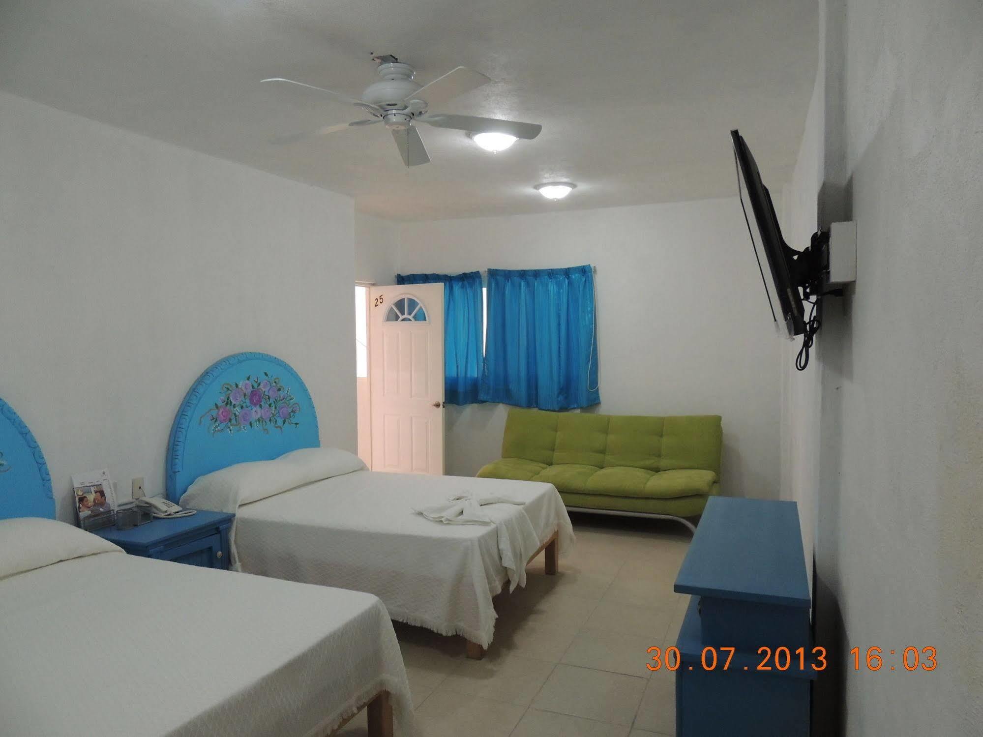 Hotel Quinta De La Rosa Cuautla  Екстериор снимка
