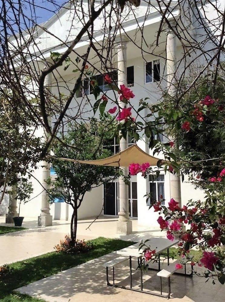 Hotel Quinta De La Rosa Cuautla  Екстериор снимка
